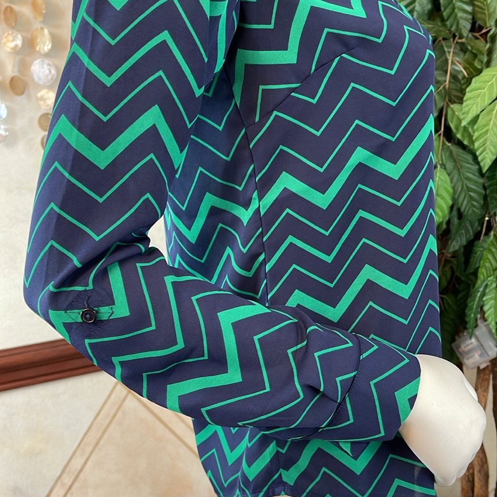 The Limited Navy & Green Chevron Shirt — image 7 of 8